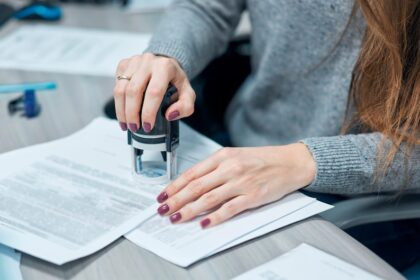 How to Find a Reliable Notary Near You